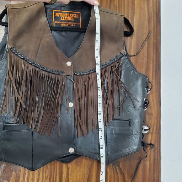 Antelope Creek Black Leather Brown Suede Fringe Western Biker Vest XL Conchos - Picture 10 of 10